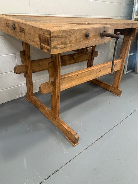 Antique European Woodworking Bench for Carpenters #4593 from Byron